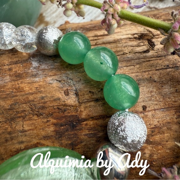 Green Jasper aventurine beaded hand crafted statement bracelet - Picture 3 of 4